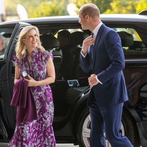 Il assurera cette fonction au côté de Kate mais il a d'autres appuis

Le prince William, prince de Galles, et Sophie Rhys-Jones, duchesse d'Edimbourg, assistent à une projection privée de "Rhino Man", organisée par United for Wildlife, au cinéma de Battersea Power Station à Londres, le 13 juin 2023.
©Backgrid UK/ Bestimage