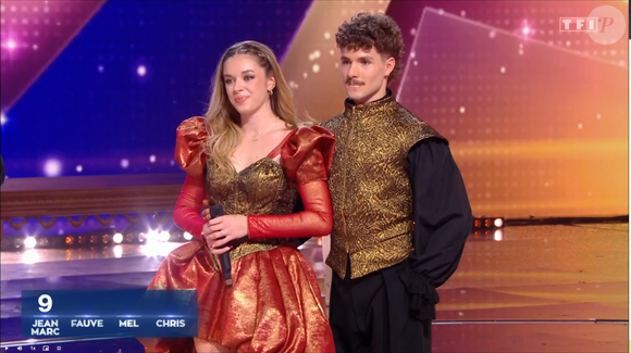 Avec son partenaire Dorian

Emma, finale de Danse avec les stars - capture d'écran TF1