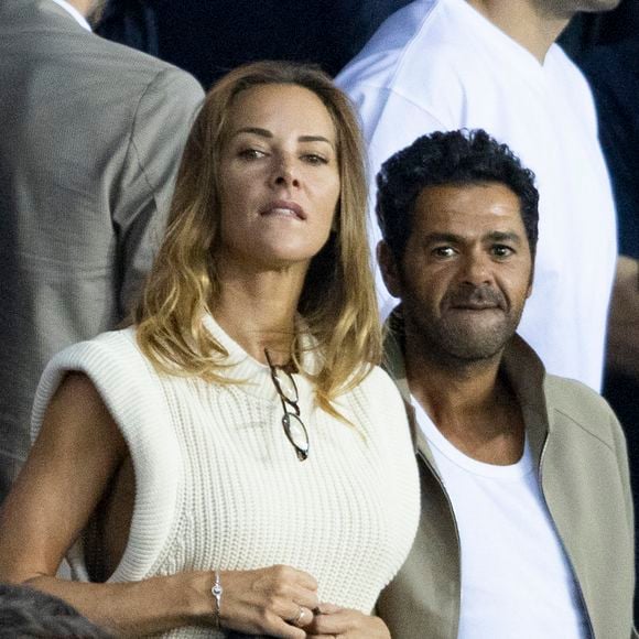 Elle s'est confié au magazine ELLE mercredi 8 octobre.
Mélissa Theuriau et son mari Jamel Debbouze - People assistent au match aller de la Ligue des Champions entre le Paris Saint-Germain et la Juventus (2-1) au Parc des Princes à Paris le 6 septembre 2022. BestImage