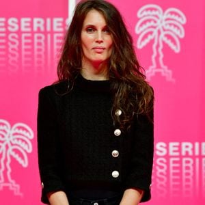 Marine Vacth  au photocall de la seconde soirée du  festival Canneseries saison 3 au Palais des Festivals à Cannes, le 10 octobre 2020. 
Canneseries se déroule du 9 au 14 octobre avec des mesures sanitaires importantes dues au COVID-19.

© Bruno Bebert / Bestimage