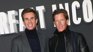 Jean-Baptiste Marteau jamais sans son compagnon, Marie-Sophie Lacarrau loin du JT et Alexia-Laroche Joubert tout sourire lors d'un événement très attendu dans la capitale