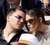 Antoine Dupont et Iris Mittenaere ont récemment profité des lagons turquoise et des hôtels de luxe mauriciens pour une parenthèse romantique au bord de l’océan Indien.

Antoine Dupont et sa compagne Iris Mittenaere en tribunes lors de la finale messieurs des Internationaux de France de Tennis de Roland Garros 2025 (jour 15), à Paris, France, le 8 juin 2025. © Cyril Moreau/Bestimage