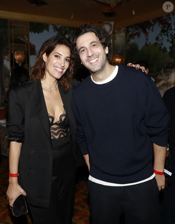 Max Boublil, Sandra Sisley ou encore Philippe Caverivière se sont, eux aussi, joints à la fête durant toute la nuit !

Exclusif - Max Boublil et Laurie Cholewa et aux Jardins du Presbourg à Paris, le 6 novembre 2025.

Photo : Marc Ausset-Lacroix / Bestimage