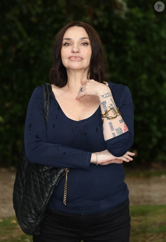 Une altercation dont elle payait encore le prix en 2019 
Béatrice Dalle pour le film (documentaire fiction) "La Passion Selon Béatrice" lors de la 17ème édition du Festival du Film Francophone de Angoulême (FFA) le 29 août 2024.

© Coadic Guirec / Bestimage