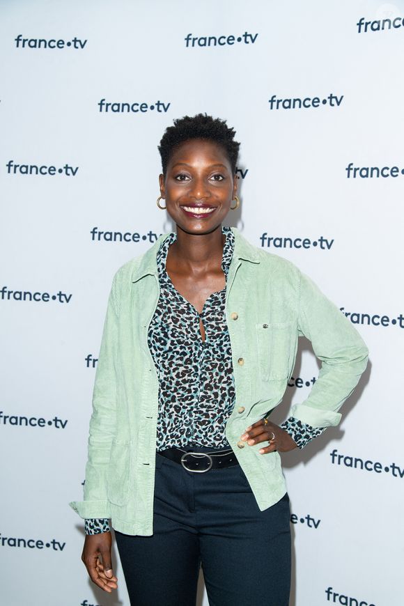N'Fanteh Minteh lors du photocall dans le cadre de la conférence de presse de France Télévisions au Pavillon Gabriel à Paris, France, le 24 août 2021. © Pierre Perusseau/Bestimage