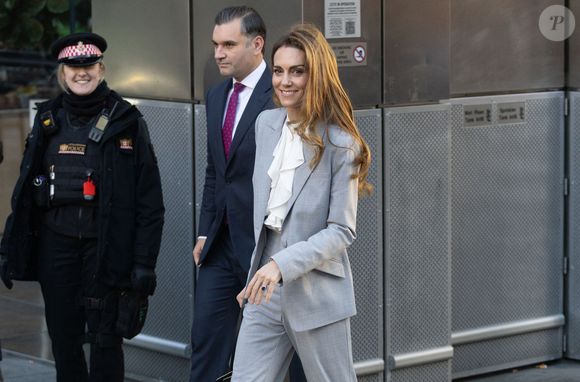Selon les informations d'un tabloïd, elles ont une signification particulière pour la princesse. 

Catherine (Kate) Middleton, princesse de Galles, arrive à la Salesforce Tower pour assister au sommet Future Workforce à Londres. © Zuma Press / Bestimage