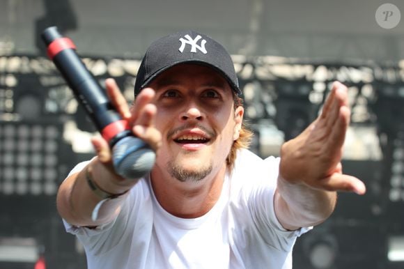 Nekfeu - Quatrième jour du festival Fnac Live sur le parvis de l'Hôtel de Ville à Paris. Le 18 juillet 2015. Photo par Lise Tuillier / Bestimage