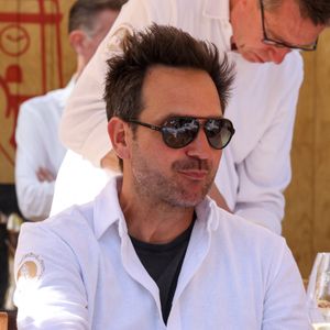 Il s'est confié sur le sujet à Gala, en kiosque ce jeudi 4 juin.
Christophe Michalak, président du jury - Les Chefs à Saint-Tropez fêtent les producteurs 2026 avec un concours de Pâtisserie" La Tropézienne" sur la place des Lices à Saint-Tropez, le 2 mai 2026. © Jean-Marc Lhomer / Bestimage