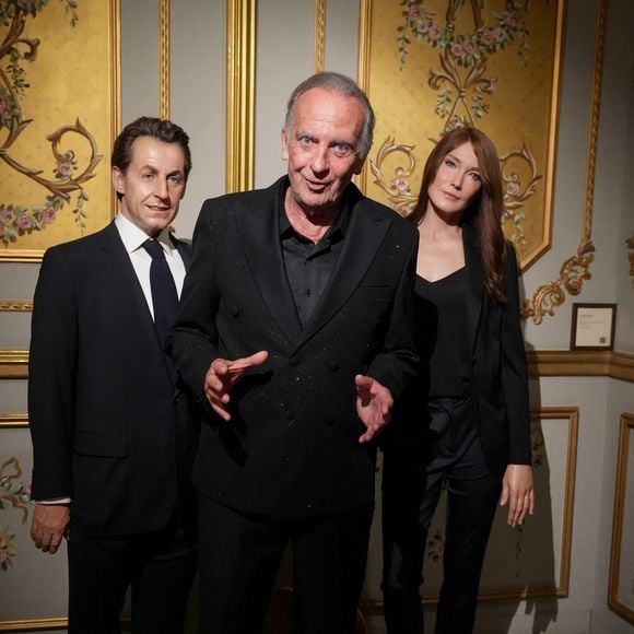 Exclusif - Yves Lecoq et les statues de cire de Nicolas Sarkozy et Carla Bruni - Yves Lecoq fête ses 80 ans au musée Grévin à Paris le 4 mai 2026.
© Anne-Sophie Guebey / Bestimage