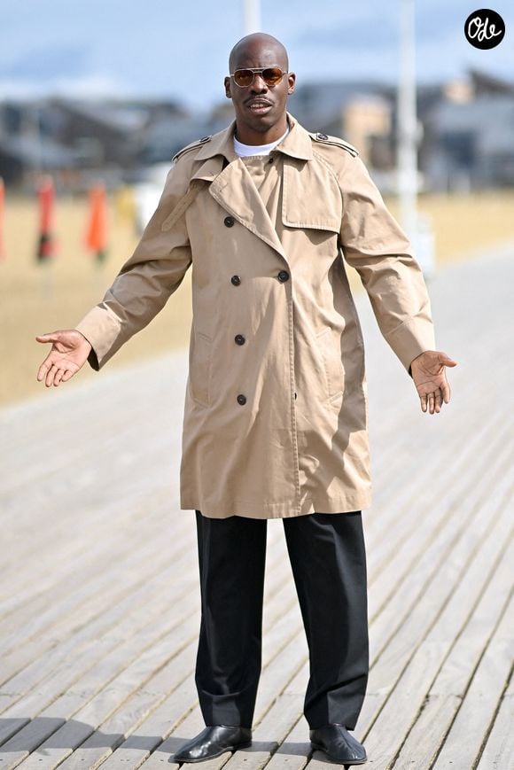 Jean-Pascal Zadi, lors de la séance photo organisée à l'occasion de l'annonce de la composition du jury dans le cadre du 51e Festival du cinéma américain de Deauville, le 10 septembre 2025 à Deauville, en France. Photo : Agence Franck Castel/ABACAPRESS.COM