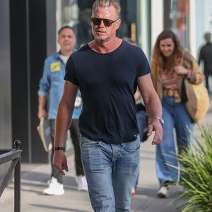 Eric Dane se balade dans les rues de Beverly Hills, le 24 avril 2018 Backgrid USA / Bestimage