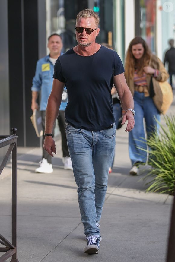 Eric Dane se balade dans les rues de Beverly Hills, le 24 avril 2018 Backgrid USA / Bestimage