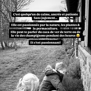 Malgré 15 ans de relation avec le célèbre acteur, cette dernière a toujours fait le choix de l'anonymat absolu et aucune photo d'elle ne circule.

Instagram Louise Chabat