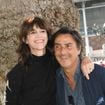 Charlotte Gainsbourg partage des photos des Alpilles, où elle possède une résidence dans un village pittoresque avec Yvan Attal