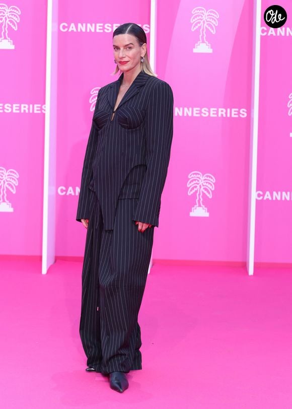 Fauve Hautot sur le pink carpet de la cérémonie de clôture du festival Canneseries saison 8 au palais des festivals à Cannes le 29 avril 2025. © Denis Guignebourg / Bestimage