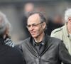 Jean-Jacques Goldman a fait un retour discret.
Jean-Jacques Goldman et Maxime Le Forestier lors des obsèques de Véronique Colucci au cimetière communal de Montrouge @Agence / Bestimage
