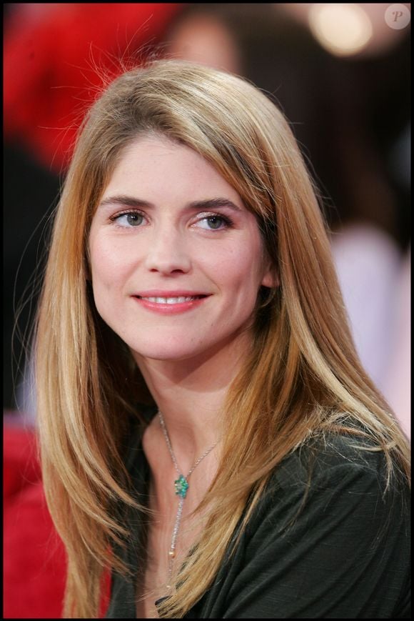 Alice Taglioni dans "Vivement Dimanche" Guillaume Gaffiot/Bestimage