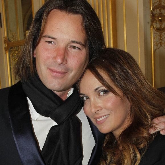 Hélène Ségara a fait de l'amour l'une des thématiques principales de sa musique...

Hélène Ségara et son mari Mathieu Lecat à la remise des insignes de Chevalier des arts et des lettres au Ministère de la culture, Paris. Crédit Bertrand Rindoff Petroff / Bestimage