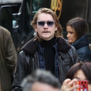 Arthur, petit-fils de Marion Game arrivant à la cérémonie d'enterrement de l'actrice Marion Game à l'église Saint Roch à Paris, France le 31 mars 2023. Photo by Nasser Berzane/ABACAPRESS.COM