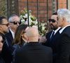 De nombreuses personnalités se sont également déplacés pour dire au revoir à leur amie. 

Huski Kihal, Jonathan Cohen et François Vincentelli - Arrivées aux obsèques de Nadia Farès en l'église Saint-Jean-de-Montmartre à Paris, le 24 avril 2026. N.Farès est décédée le 17 avril 2026 quelques jours après un "incident cardiaque" survenu le 12 avril 2026 dans la piscine du complexe sportif, Blanche (9ème).
© Clément Prioli / Bestimage