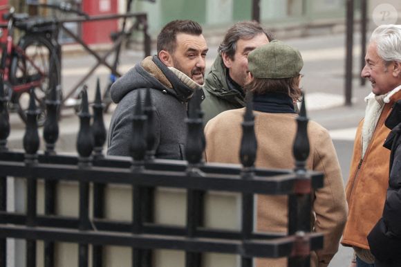 Cyril Lignac assistant à la cérémonie d'enterrement de Jean-Luc Petitrenaud à l'église Saint-Pierre du Gros Caillou dans le 7e arrondissement de Paris, France, le 17 janvier 2025. Jean-Luc Petitrenaud, critique gastronomique et personnalité de la télévision française, est décédé le 10 janvier à l'âge de 74 ans. Photo par Nasser Berzane/ABACAPRESS.COM