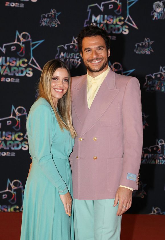 Amir et sa femme Lital Haddad au photocall de la 24ème édition des "NRJ Music Awards (NMA)" au Palais des Festivals à Cannes le 18 novembre 2022.

© Dominique Jacovides / Bestimage