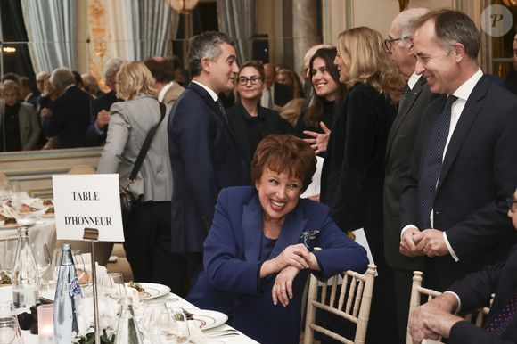 Roselyne Bachelot et Sir Thomas Drew - Dîner de La Revue des Deux Mondes au Cercle Interalliée avec en invité d’honneur Gerald Darmanin, Paris, France, le 3 novembre 2025. Les salons du Cercle Interallié ont fait salle comble ce soir-là, réunissant de nombreuses personnalités du monde de la politique, des affaires, du droit, de la culture ou encore de la diplomatie, venues écouter le garde des Sceaux. 
© Jack Tribeca / Bestimage