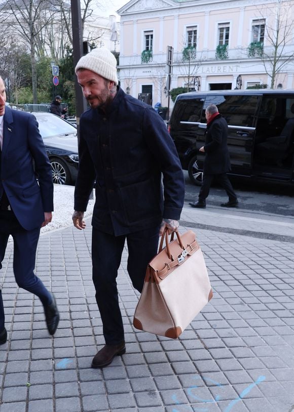 David Beckham arrive à l'hôtel La Réserve, quelques heures avant que sa femme V.Beckham soit faite Chevalier des Arts et des Lettres à Paris, le 26 janvier 2026, en marge de la Fashion Week.
© Denis Guignebourg / Bestimage