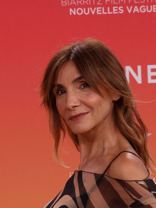 Après des retrouvailles en Corse avec Emmanuel-Philibert de Savoie, Clotilde Courau s’envole pour une autre île européenne