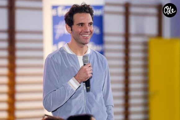 Le Chanteur Mika lors de la journée nationale de la lutte contre le harcèlement à l’école au lycée Pierre-Gilles de Gennes - ENCPB à Paris, France, le 7 novembre 2023. © Jonathan Rebboah/Panoramic/Bestimage