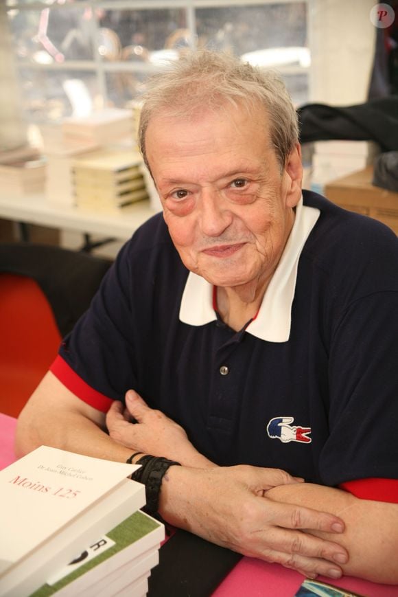 Guy Carlier - Salon du livre de Cosne-sur-Loire le 26 Mai 2019 © Jlppa / Bestimage