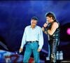 Archives - Johnny Hallyday sur scène en duo avec Michel Sardou au Parc des princes en 1993