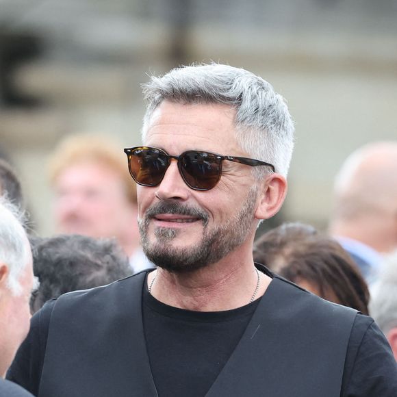 Olivier Minne - Sortie des obsèques de P.Laffont dans la salle de la Coupole du cimetière du Père-Lachaise à Paris. © Dominique Jacovides / Bestimage