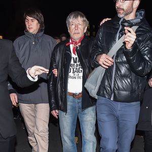 Renaud (Renaud Séchan) et Christophe Alévêque participent à un rassemblement en hommage aux victimes des attentats de Charlie Hebdo sur la place de la République à Paris, le 7 janvier 2016. © Lionel Urman/Bestimage