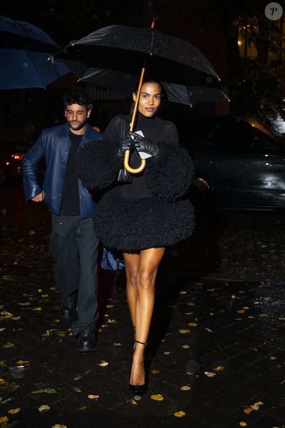 Tina Kunakey - Personnalités à l'anniversaire de Rosalia à l'Hôtel Particulier à Paris en marge de la fashion week (PFW) le 25 septembre 2024. Elle fête ses 32 ans en marge de la fashion week.

© Pierre Perusseau / Tiziano Da Silva / Bestimage