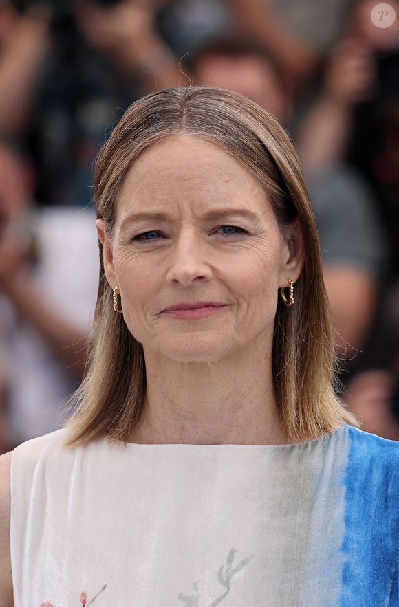 C'est dans un quartier très huppé de la capitale que Jodie Foster et sa famille vivaient.

Jodie Foster au photocall du film "Vie Privée" lors du 78ème Festival International du Film de Cannes, au Palais des Festivals à Cannes, France, le 21 mai 2025. © Jacovides-Moreau/Bestimage
