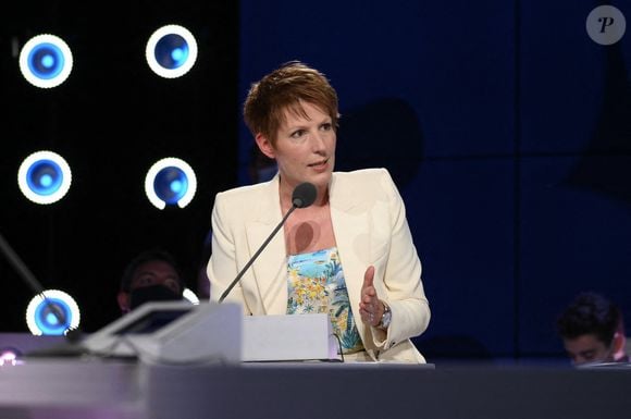 La mère de famille de 50 ans est une férue de couture, et elle peut compter sur son mari, le journaliste Périco Légasse, pour la soutenir dans sa passion.

Natacha Polony lors de la conférence de presse de BFM TV à Paris, France, le 25 août 2021. Photo par Eliot Blondet/ABACAPRESS.COM