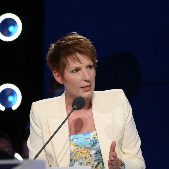 La mère de famille de 50 ans est une férue de couture, et elle peut compter sur son mari, le journaliste Périco Légasse, pour la soutenir dans sa passion.

Natacha Polony lors de la conférence de presse de BFM TV à Paris, France, le 25 août 2021. Photo par Eliot Blondet/ABACAPRESS.COM