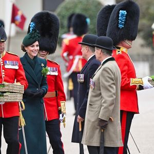 Catherine (Kate) Middleton, princesse de Galles, colonel des Irish Guards, visite le régiment lors du défilé de la Saint-Patrick à la caserne Wellington de Londres, Royaume Uni, le 17 mars 2025. © Zahu/Backgrid UK/Bestimage