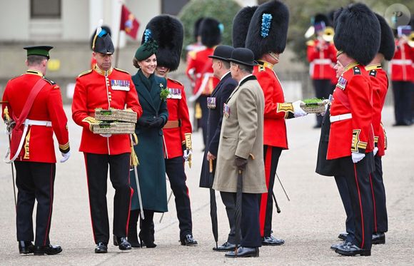 Catherine (Kate) Middleton, princesse de Galles, colonel des Irish Guards, visite le régiment lors du défilé de la Saint-Patrick à la caserne Wellington de Londres, Royaume Uni, le 17 mars 2025. © Zahu/Backgrid UK/Bestimage