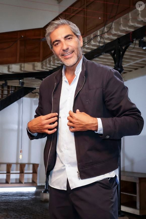 Exclusif - Ary Abittan pendant l’enregistrement d’Animaux Stars, présenté par B.Montiel et diffusé le 4 octobre 2025 sur Animaux TV, à Paris, France le 3 juillet 2025. © Jack Tribeca/Bestimage