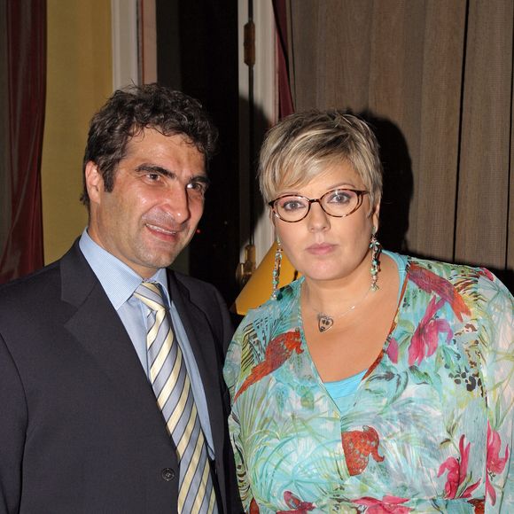 Le ministre Christian Jacob et Laurence Boccolini lors de l'after party du spectacle de Mezrahi au Stade de France, qui s'est tenue à l'Etoile Club à Paris le 18 mars 2005. Photo by Benoit Pinguet/ABACA