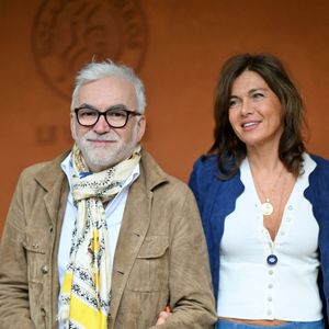 Pascal Praud et Catherine Bancarel assistent à la quatorzième journée de Roland-Garros 2026, le 6 juin 2026 à Paris, en France. Photo de Franck Castel/Abaca