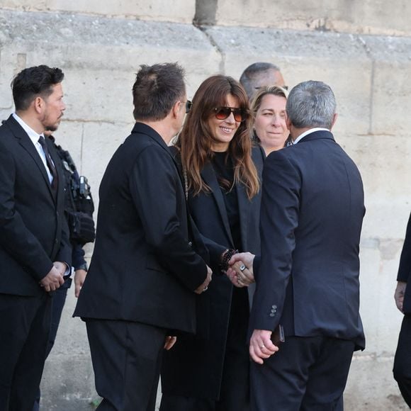 David Hallyday et sa femme Alexandra Pastor - Obsèques de Nathalie Baye en l'église Saint-Sulpice à Paris le 23 avril 2026. © Dominique Jacovides - Coadic Guirec / Bestimage