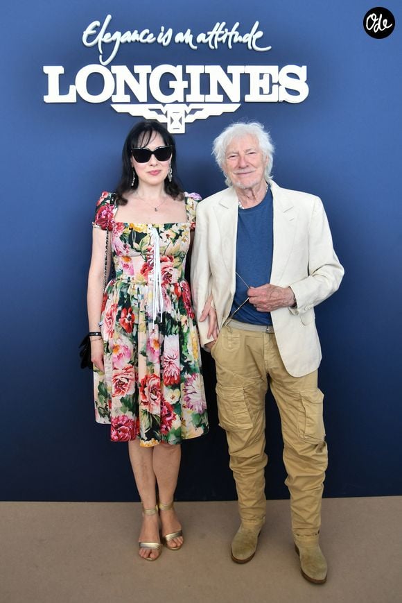 Hugues Aufray et sa femme Murielle dans l’espace VIP “le Pavillon Eiffel,” lors de la 12ème édition Longines Paris Eiffel Jumping au pied de la Tour Eiffel sur le Champ-de-Mars à Paris, France le 20 juin 2026

© Perusseau / Veeren / Bestimage
