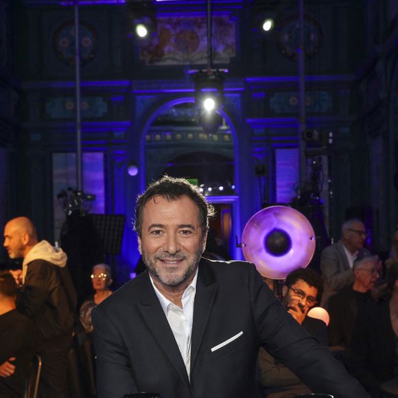 Une nouvelle fois, des personnalités issues d'univers différents seront mises à l'honneur.

Exclusif - Bernard Montiel - Enregistrement de l'émission "L'Invitation", présentée par B.Montiel et diffusée le 29 décembre sur Olympia TV
© Jack Tribeca / Bestimage