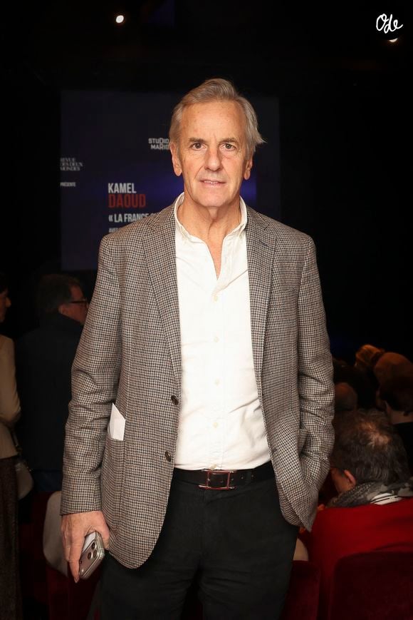 Interrogé sur la place de ses enfants dans l'entreprise familiale, Bernard de La Villardière évoque un sujet souvent abordé : celui du piston.

Exclusif - Bernard de La Villardière venu en spectateur, lors des Rencontres de La Revue des Deux Mondes, au Studio Marigny, Paris, France, le10 mars 2026. 
© Jack Tribeca / Bestimage