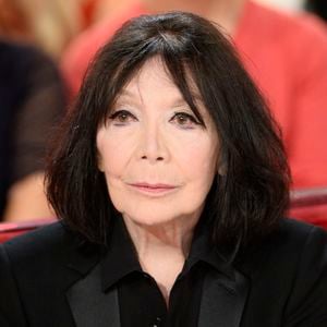 Juliette Greco - Enregistrement de l'émission "Vivement Dimanche" a Paris le 23 octobre 2013. L'émission sera diffusee le 27 octobre 2013. Photo par AGENCE / BESTIMAGE