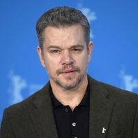 Isabella Damon : à 20 ans, la fille de Matt Damon fait ses premiers pas dans le mannequinat et signe avec une grande agence