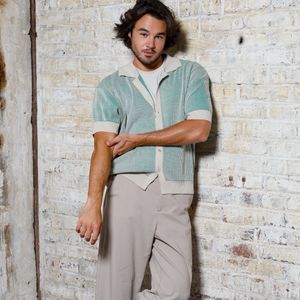 Exclusif - Anthony Colette en prise de vue studio en marge du tournage du clip "Je garde le sourire !" de l'association Laurette Fugain dans les Studios de l'Usine à Paris, France, le 19 septembre 2024. © Christophe Clovis/Bestimage